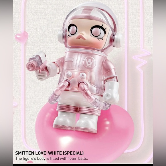 POP MART Other - Pop Mart Space Molly Series 4 Figure- Smitten Molly white special edition♥️💕